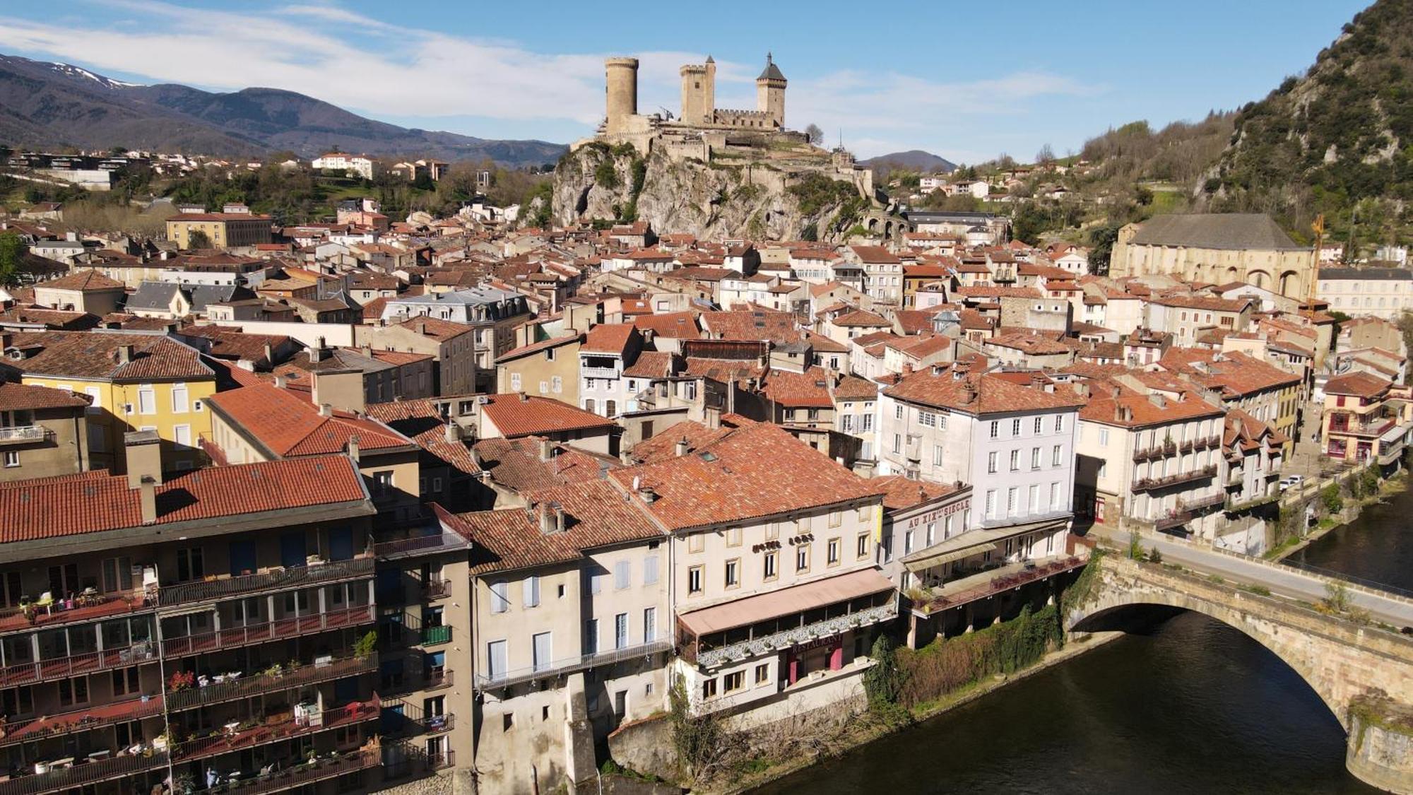 Hôtel Le Lons Foix Extérieur photo